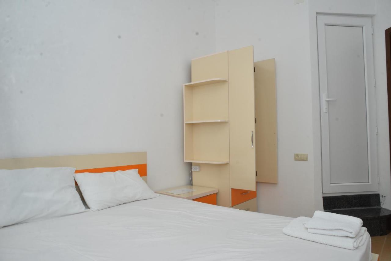 Orange Home Hotel 바투미 외부 사진