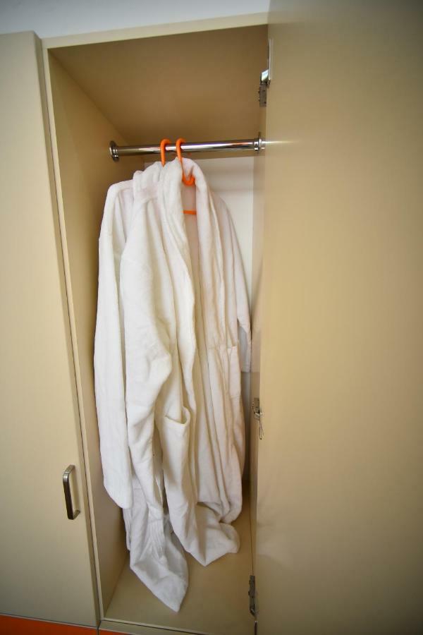 Orange Home Hotel 바투미 외부 사진
