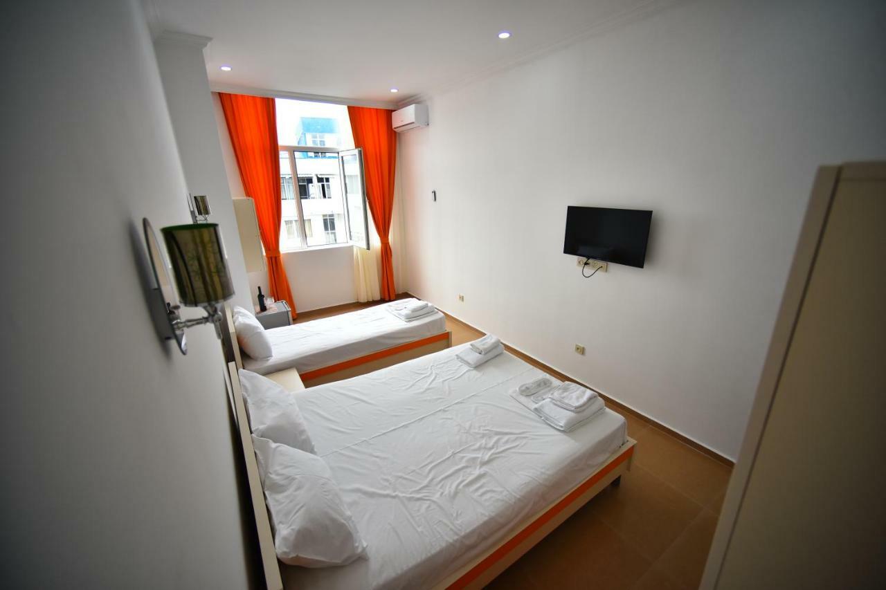 Orange Home Hotel 바투미 외부 사진