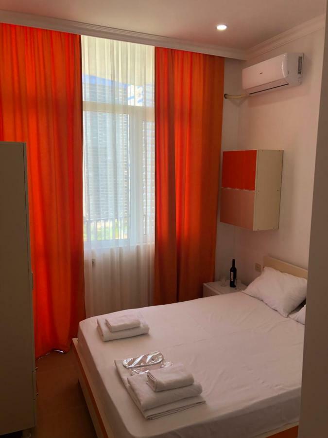 Orange Home Hotel 바투미 외부 사진