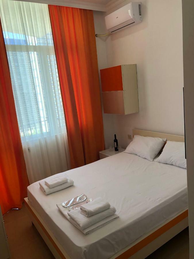 Orange Home Hotel 바투미 외부 사진